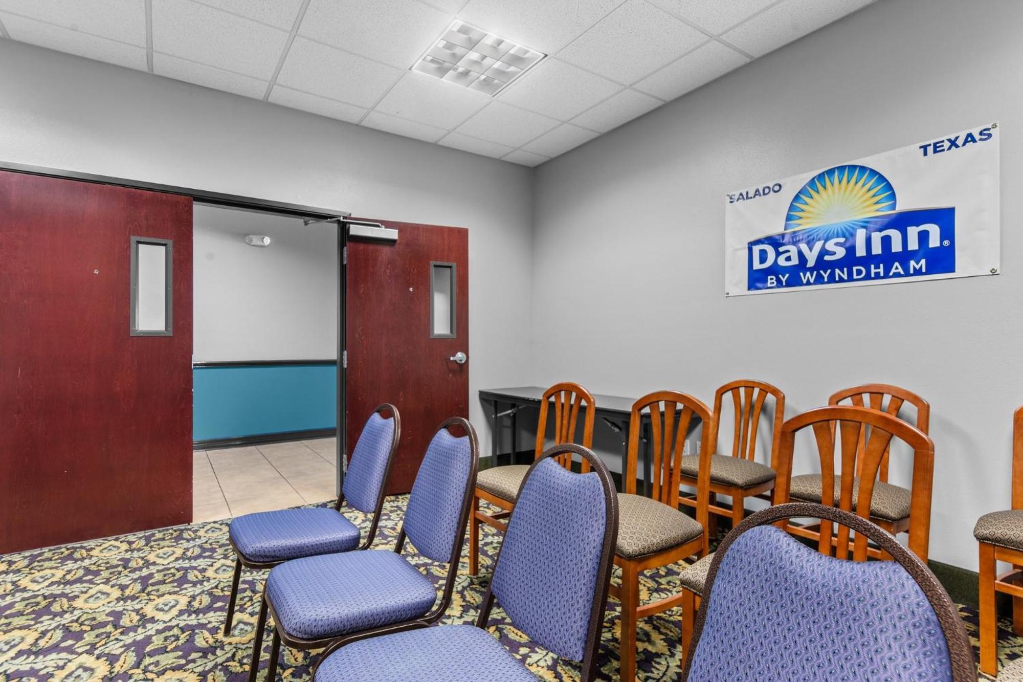 Days Inn By Wyndham Salado Exteriér fotografie